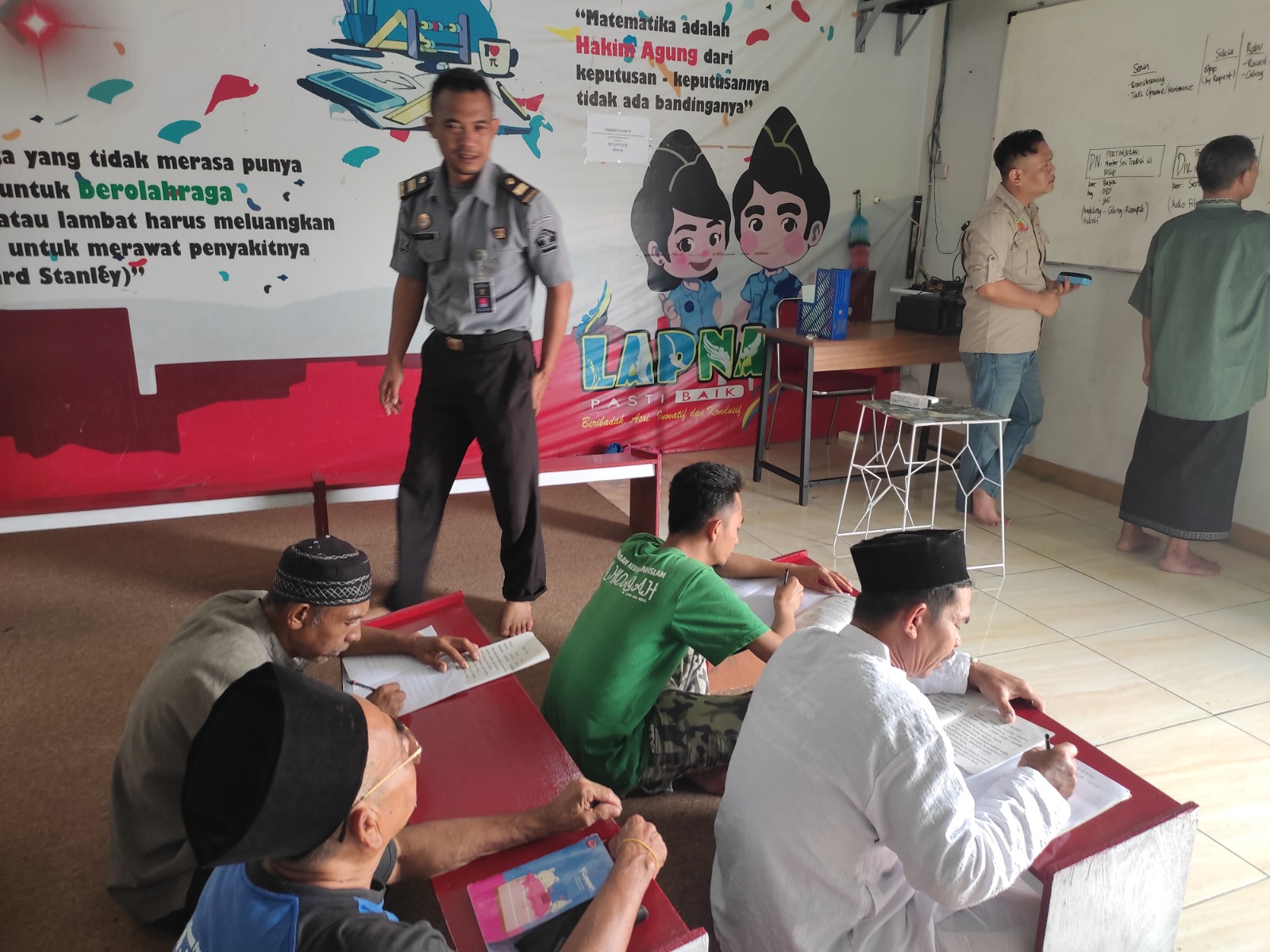 Cetak Binaan Berprestasi, Ini Kegiatan PKBM Kahiji Narkotika Kelas IIA Bandung