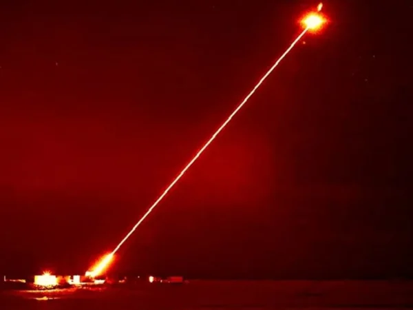 Senjata Laser DragonFire Berhasil Jatuhkan Drone untuk Pertama Kalinya