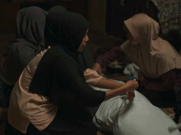 Malam Minggu Nonton Horor! Cek Jadwal Film Pemandi Jenazah Hari Ini di Bandung