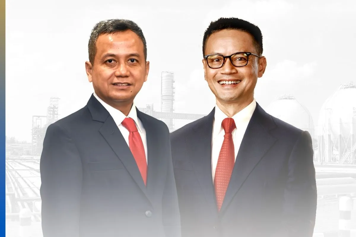 Dua direksi baru PT Pertamina (Persero) yakni Wiko Migantoro (kiri) sebagai Wakil Direktur Utama dan Ahmad Siddik Badruddin (kanan) sebagai Direktur Manajemen Risiko.