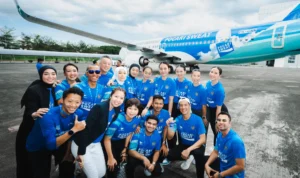 Untuk mendukung Sport Tourism di Indonesia, Pocari Sweat menjalin kerjasama dengan PT Garuda Indonesia dengan mem-branding pesawat Boing