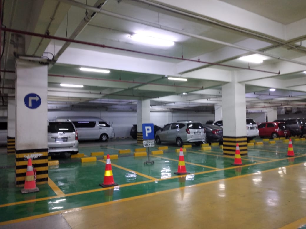 Ilustrasi: Tempat parkir kendaraan Pimpinan DPRD Jabar di Basemen Kantor DPRD Jabar.