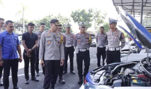 Jelang Pemilu 2024, Kapolres Banjar AKBP Danny Yulianto mengecek kendaraan dinas Satlantas Polres Banjar, Selasa 6 Februari 2024.
