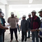 Jajaran Komisi III DPRD Kota Bogor saat meninjau lokasi pembangunan Pasar Gembrong Sukasari.