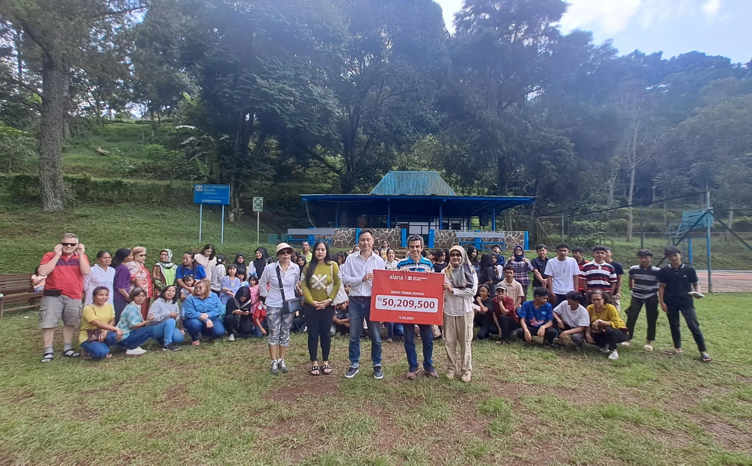 Dukung Pemenuhan Hak Anak, Klinik Alana Serahkan Donasi Sebesar 50 Juta kepada SOS Children’s Villages Lembang Bandung