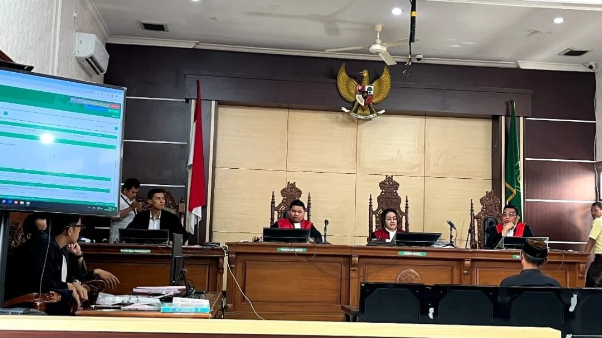 Sidang Perdana Kasus Kades Majasetra Ajak Pilih Caleg Ditunda dan Berakhir Perkelahian. Foto Dok Humas PN Bale Bandung