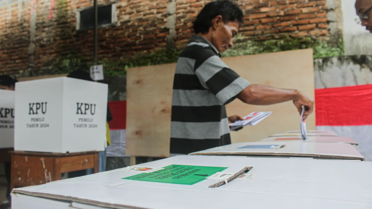 Ilustrasi masyarakat melakukan pemungutan suara di Kota Bandung (Pandu Muslim)
