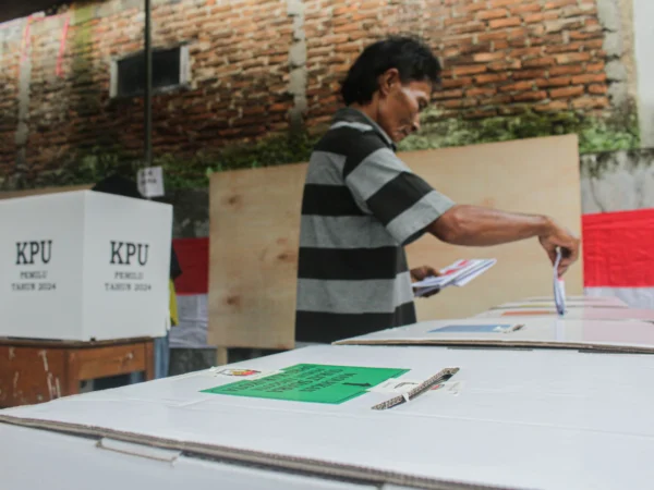Ilustrasi masyarakat melakukan pemungutan suara di Kota Bandung (Pandu Muslim)