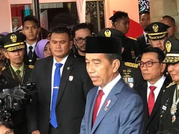 Pro kontra Jokowi berikan penghargaan ke Prabowo (sumber: Antara)