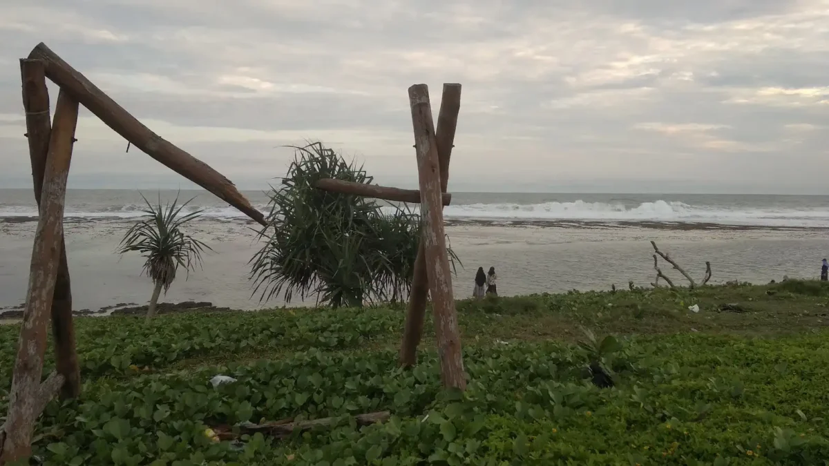 5 Rekomendasi Pantai di Jawa Barat yang Cocok untuk Liburan, Kerja Mulu Liburannya Kapan?