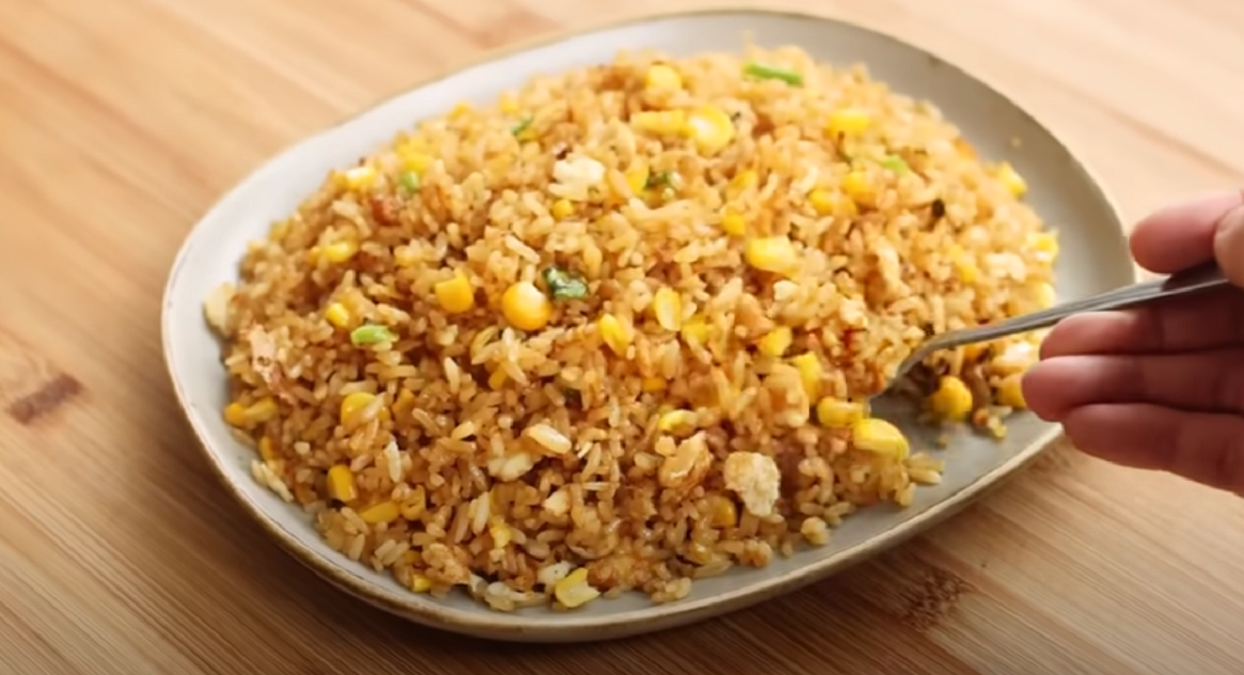 Praktis! Resep Nasi Goreng Emas untuk Menu Sarapan Sehat