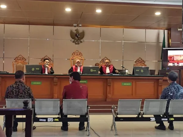 Pejabat Dishub, Asep Kurnia dan Ricky Gustiadi saat menjadi Saksi kasus Suap Proyek Bandung Smart City Jilid I, Rabu (12/7/2023)