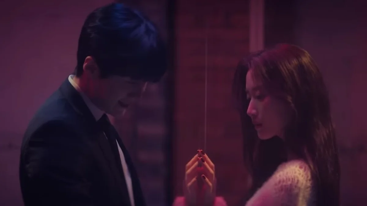 Tangkapan layar MV 'Falling Slowly' - Daesung Bigbang,