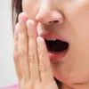 Tips dan Trik Menghilangkan Bau Mulut Saat Berpuasa