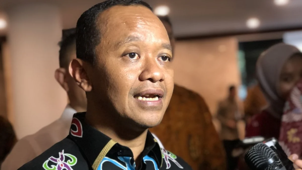 Badan Eksekutif Mahasiswa Universitas Bumi Hijrah atau BEM Unibrah Maluku Utara mendesak KPK segera periksa dugaan korupsi Menteri Bahlil.