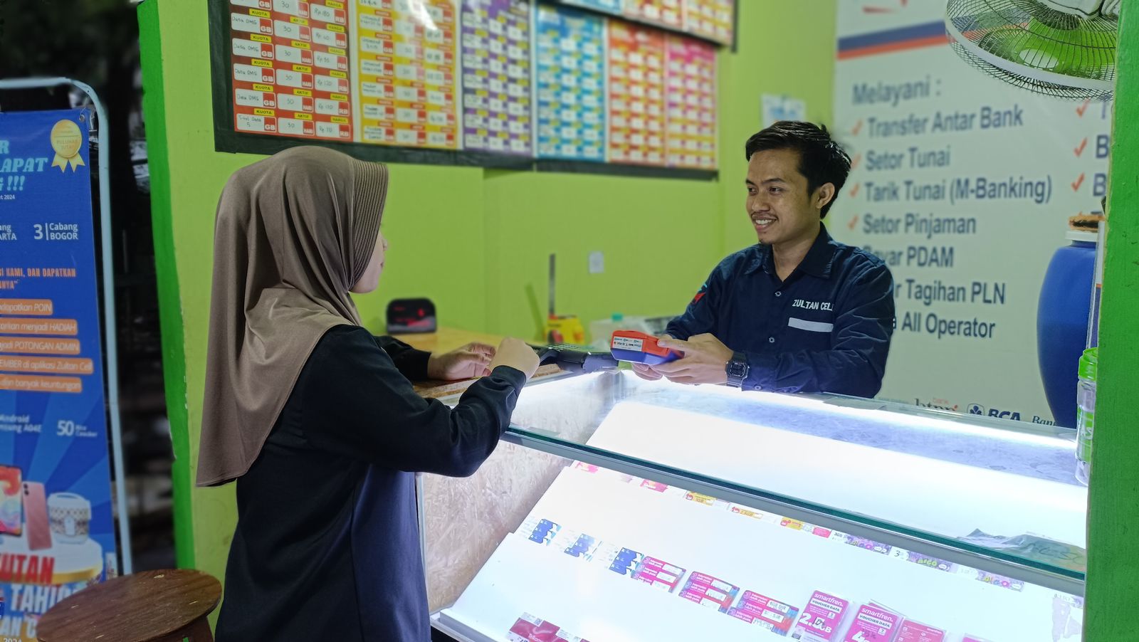 Berawal dari Counter Pulsa, AgenBRILink Tak Pernah Sepi Pengunjung di Pasar Kramat Jati