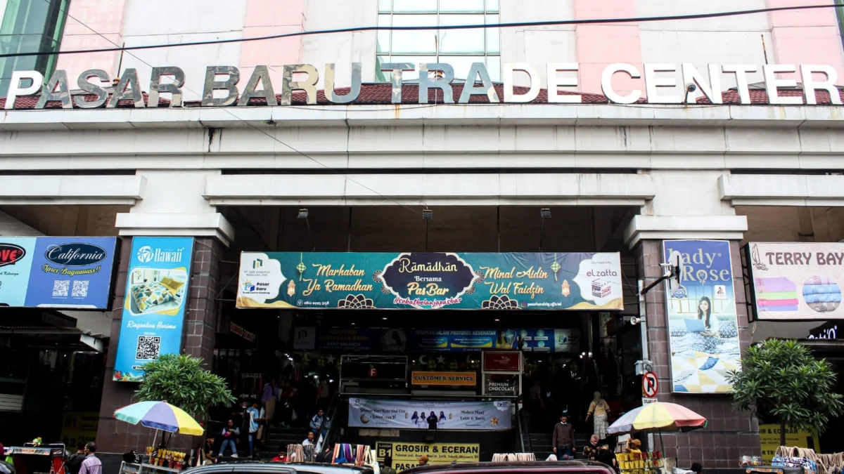 Pasar Baru Trade Center, Kota Bandung.