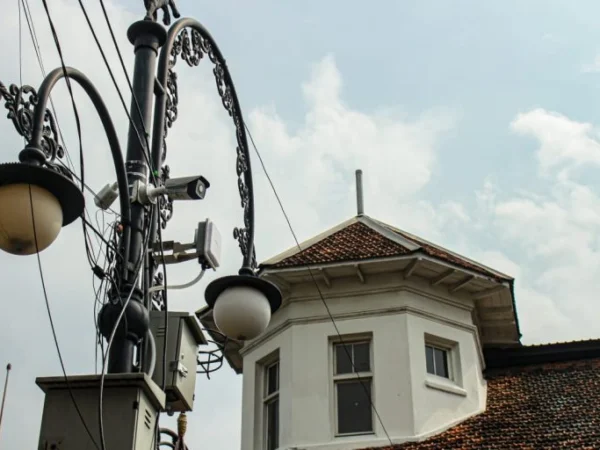 Ilustrasi: Penerangan Jalanan Umum (PJU) di Kota Bandung.