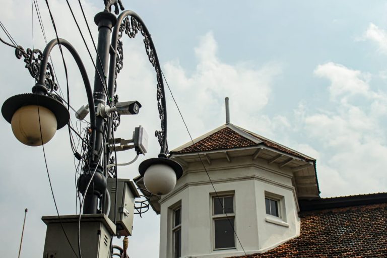 Ilustrasi: Penerangan Jalanan Umum (PJU) di Kota Bandung.