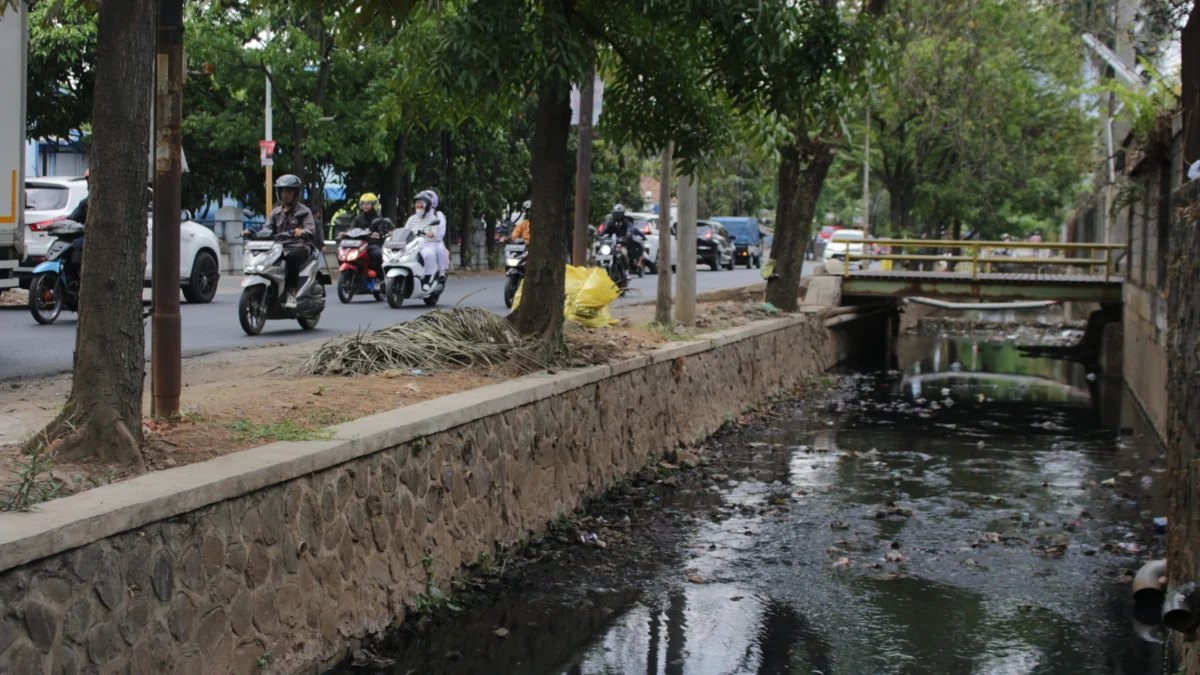 Ilustrasi: Drainase atau saluran pembuangan air di Kota Cimahi.