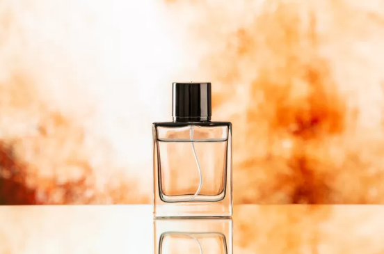 Rekomendasi Parfum Terbaik yang Cocok Dipakai Acara Formal dan Nonformal