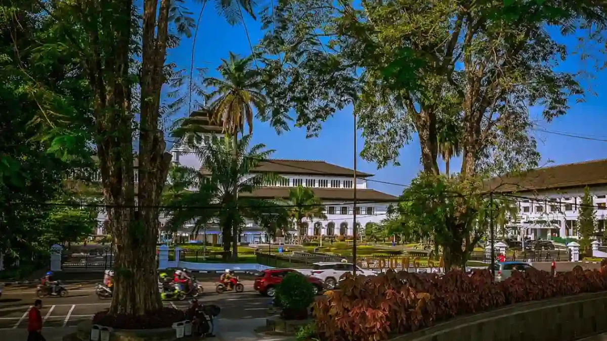 10 Tempat Ngabuburit Favorit di Bandung, Tempat dengan Suasana Cozy dan Edgy