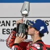 Bagnaia Pertahankan Kemenangan Berturut-turut di Jerez Usai Bersaing Sengit dengan Marc Marquez