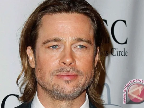 Brad Pitt Bahagia Tanpa Terbebani Masa Lalu, Hubungan dengan Ines de Ramon Semakin Kokoh