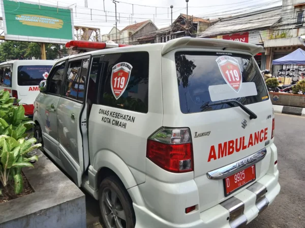 Doc. Unit Ambulance Dinas Kesehatan Kota Cimahi Disertai PCI 119 (Mong)