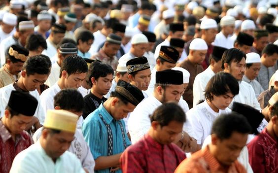 Tata Cara Sholat Idul Fitri yang Benar Lengkap dengan Bacaanya