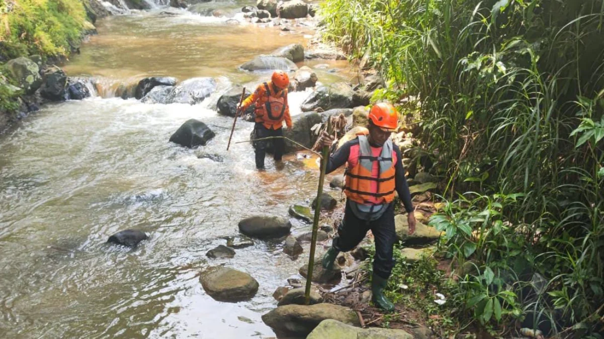 BPBD masih cari empat warga yang hilang di sungai/Foto : Dok BPBD