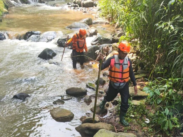 BPBD masih cari empat warga yang hilang di sungai/Foto : Dok BPBD