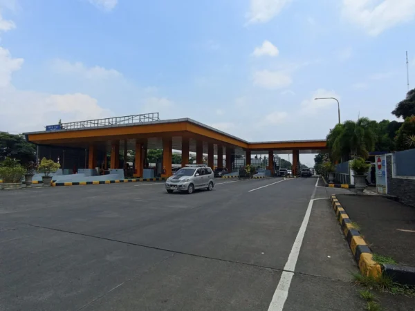 Dok. Gerbang Tol Pasteur, Kota Bandung. Foto. Sandi Nugraha.