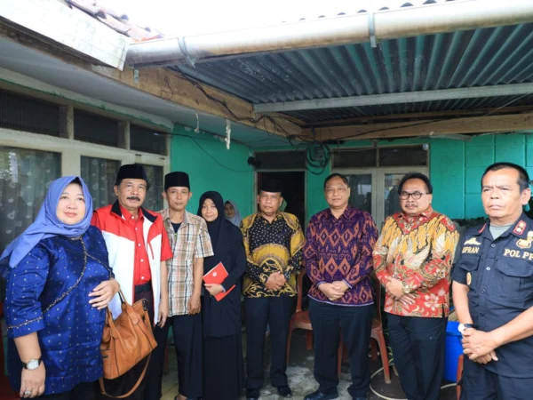 Kepala dan pejabat BPIP melayat ke rumah duka peserta seleksi paskibraka di Sukabumi/Dok. Humas BPIP