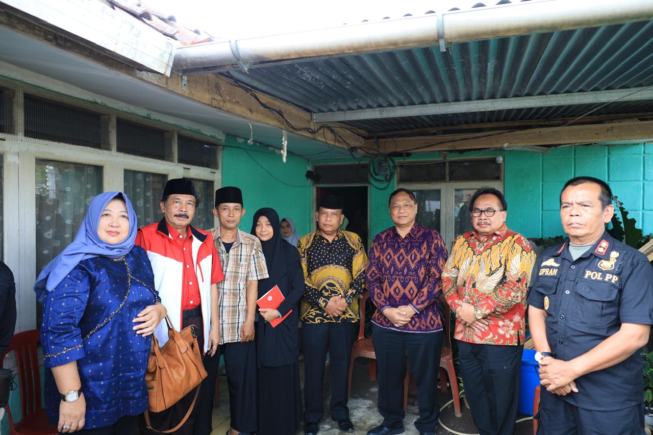 Kepala dan pejabat BPIP melayat ke rumah duka peserta seleksi paskibraka di Sukabumi/Dok. Humas BPIP