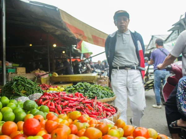 Ilustrasi suasana lapak pedagang sayuran di Pasar Induk Gede Bage, Kota Bandung. (Pandu Muslim/Jabar Ekspres)