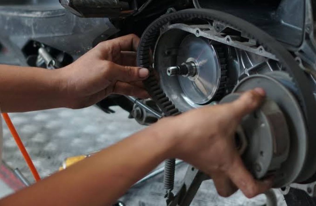 Waspadai! Tanda-tanda V-Belt Motor Matik Mau Putus yang Jarang Diketahui