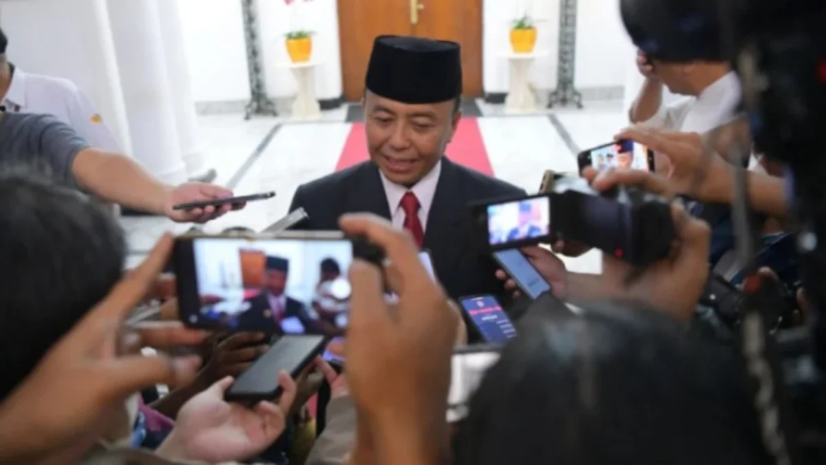 Sekretaris Daerah Jawa Barat Herman Suryatman usai dilantik di Aula Barat Gedung Sate, Kota Bandung, Senin (1/4/2024) (Aji Baram / Adpim Jabar)