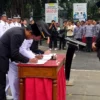 Ilustrasi: Wali Kota Bogor, Bima Arya saat melantik ratusan ASN atas jabatan baru di Plaza Balai Kota Bogor, Jumat (1/12). (Yudha Prananda / Jabar Ekspres)