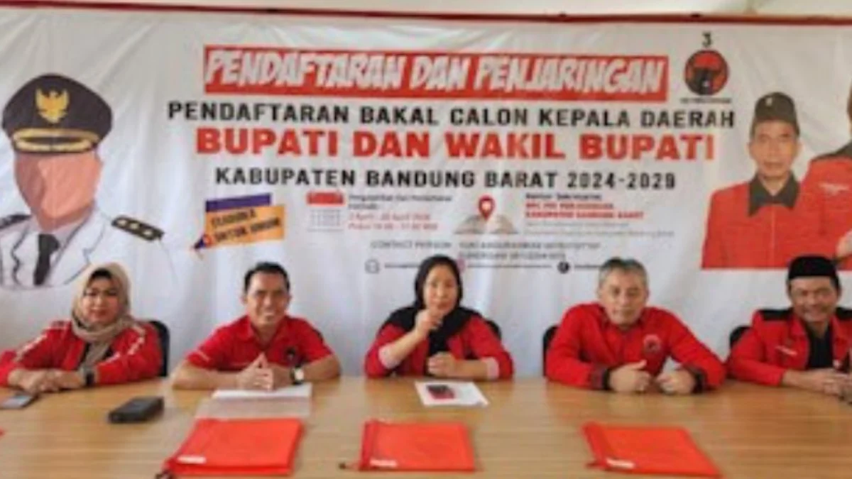 DPC PDIP KBB buka pendaftaran untuk penjaringan yang akan diusung di Pilkada serentak 2024 Bandung Barat, Kamis (4/4).