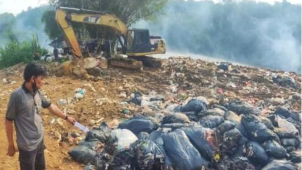 Penampakan pengolahan sampah ilegal di Desa Mekarsari, Kecamatan Rancabungur, Kabupaten Bogor.