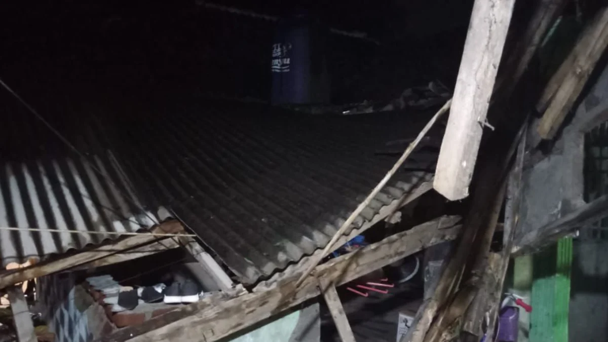 Salah satu kerusakan di Kabupaten Sukabumi akibat gempa Garut 6,5 SR, Sabtu (27/4) dini hari.