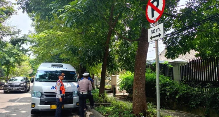 Ilustrasi areal dilarang parkir di Kota Bandung (Sadam Husen / JE)