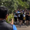 Sejumlah pelari dari berbagai daerah di Jawa Barat saat bertemu Bima Arya di Kota Bogor. (Yudha Prananda / Jabar Ekspres)