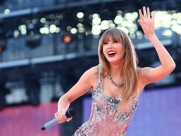 Wow! The Tortured Poets Department Album Terbaru Taylor Swift Tembus 1,4 Juta Penjualan di Hari Pertama