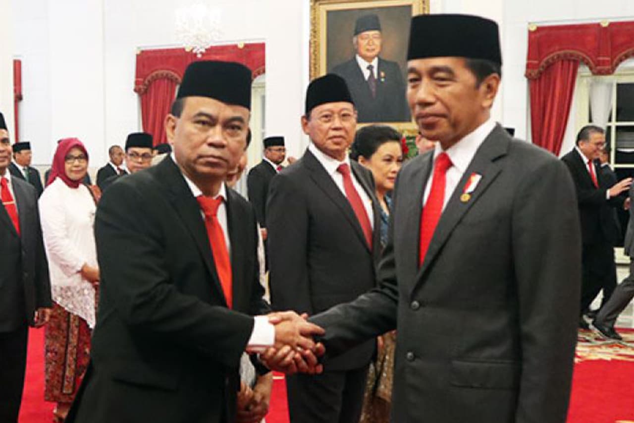 Jokowi Pindah ke Partai Apa? Ini Kata Ketua Umum Relawan Projo