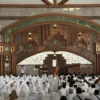 Pj Wali Kota Bandung Lepas Ribuan Calon Haji