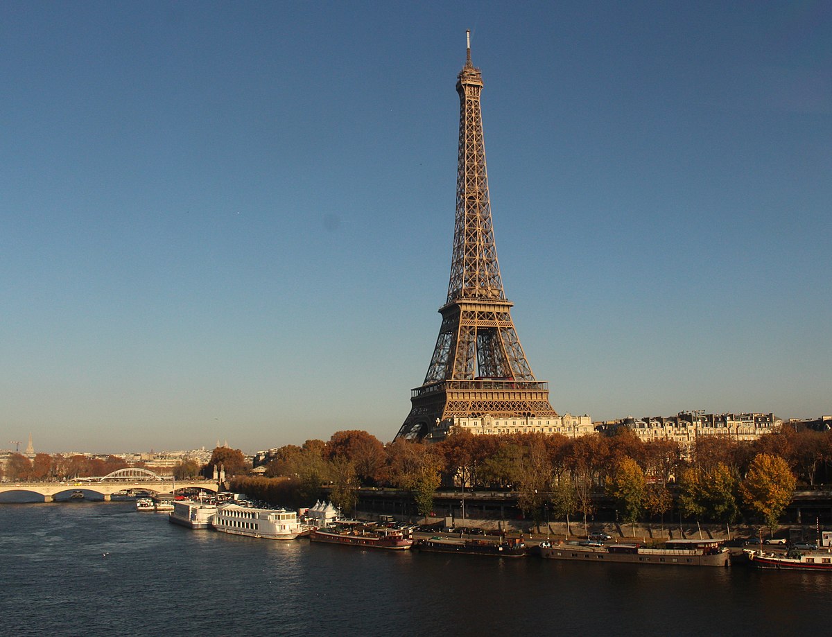 Paris, Perancis Jadi Kota Terpadat di Dunia, Bern Geser Amsterdam di Daftar Deluxe Holiday Homes