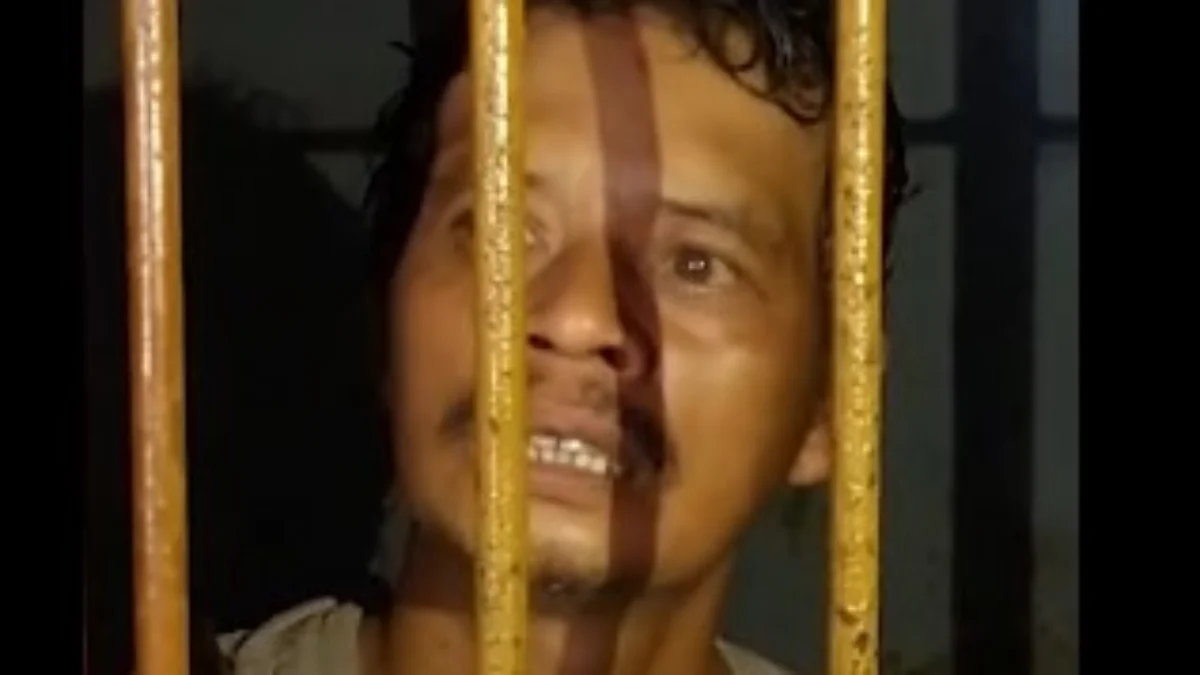 Wajah Tar (51) pelaku Mutilasi Ciamis saat sudah ditangkap polisi.