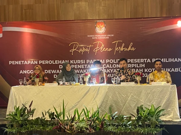 Rapat Pleno penetapan 35 Calon Legislatif terpilih periode 2024-2029 yang digelar KPU Kota Sukabumi. Riki Achmad/Jabar Eksres.